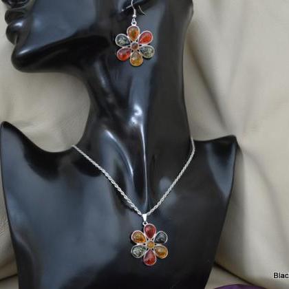 Flower Necklace & Earrings Set